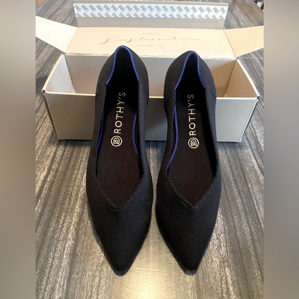 Original Rothy's Point Women's Flat in Black Size 11